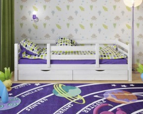 Детская кровать из массива березы Соня-5 (Белый/Лак) в Игре - igra.ok-mebel.com | фото