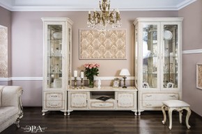Гостиная Патрисия 1+тв+1 (крем корень глянец) в Игре - igra.ok-mebel.com | фото