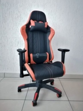 Кресло геймерское Barneo K-52 (черная экокожа оранжевые вставки) в Игре - igra.ok-mebel.com | фото