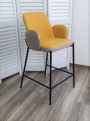 Полубарный стул NYX (H=65cm) VF106 желтый / VF120 серый М-City в Игре - igra.ok-mebel.com | фото 1